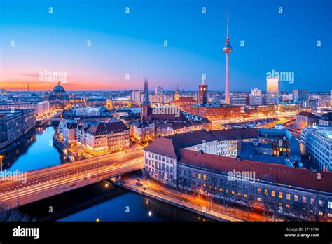 Berlin germany skyline hi-res stock photography and images - Alamy