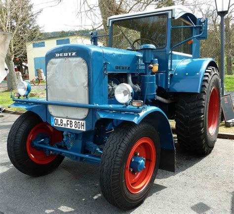 Deutz F3M317 Bj 1941 50 PS Steht Bei Der Oldtimerausstellung Der