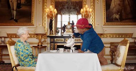 The Time The Queen Sat Down For Tea With Paddington Bear Madly Odd