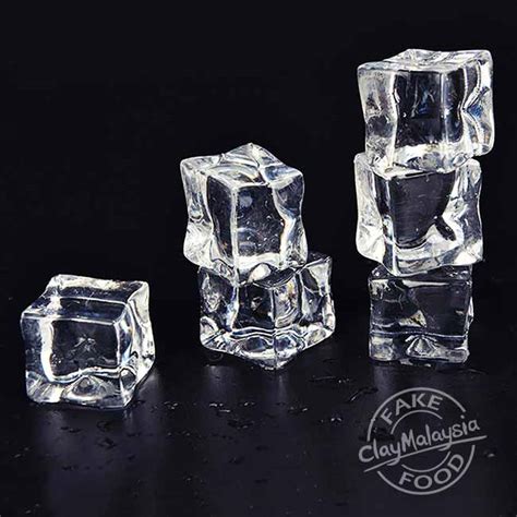 Artificial Fake Crystal Clear Ice Cubes 2cm X 2cm 50cs Per Pack Food Decoration Photography