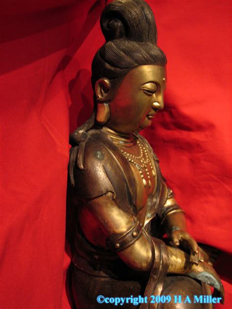 Chinese Bronze Kwan Yin Kuan Yin Goddess Of Mercy Statue Seated