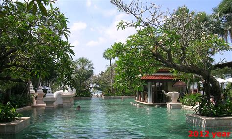 Swimming Pool Na Chom Thian Municipal Area