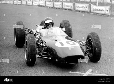 Dan Gurney F1 Car Black And White Stock Photos And Images Alamy