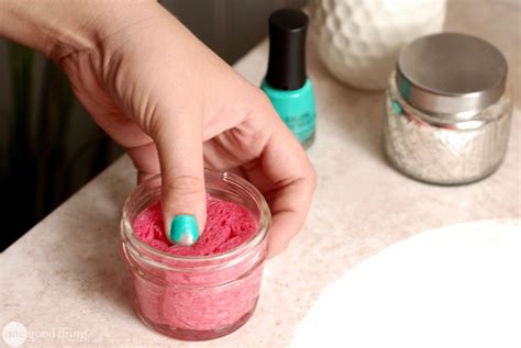 This Is The Absolute Simplest Way To Remove Nail Polish Nail Polish