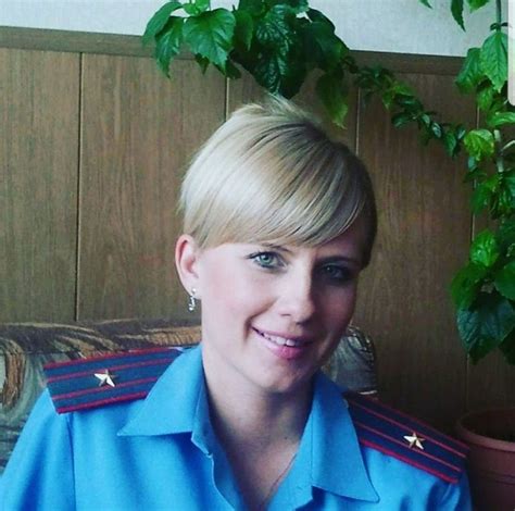 Pin By Hakan Falez On Women In Uniform Women Uniform