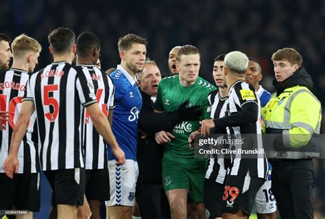 Jordan Pickford Of Everton And Bruno Guimaraes Of Newcastle United News Photo Getty Images