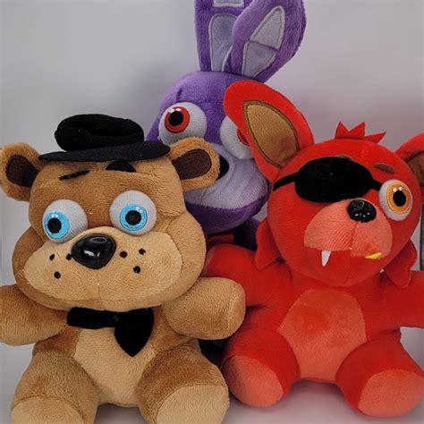 Fnaf Plushie Freddy Bonnie Foxyfnaf Bracelets And Plushies Set