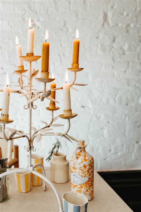 15 Ideas for Decorating With Candles That Are Peak Cozy