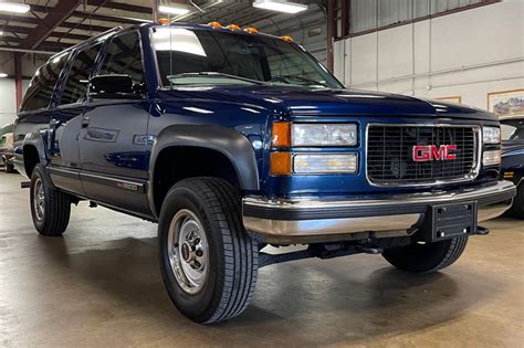 No Reserve 1999 Gmc Suburban K2500 Slt 4x4 For Sale On Bat Auctions Sold For 27 750 On