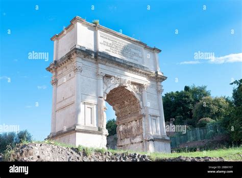 Titus arch menorah hi-res stock photography and images - Alamy