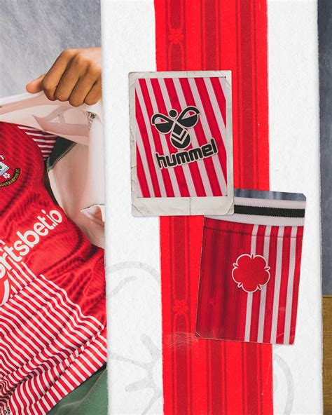 Nova Camisa Do Southampton 2023 2024 Hummel MDF