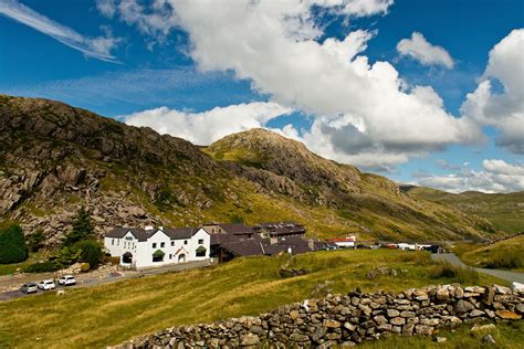 Hotels, Cottages, B&Bs & Glamping in Snowdonia