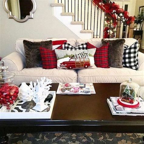 35 Lovely Christmas Living Room Decor Ideas Magzhouse