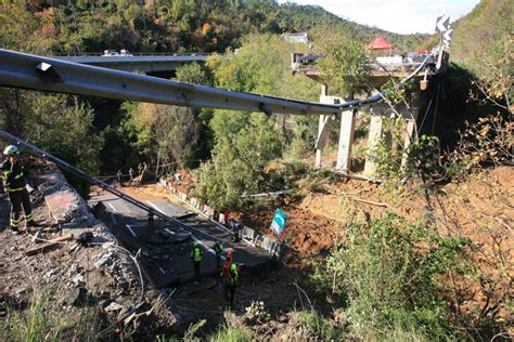 Crollo Del Viadotto A La Protezione Inattesa Di Un Angelo Custode Per