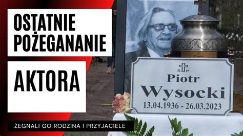 Wzruszaj Cy Pogrzeb Aktora Klanu I Czterech Pancernych Wieniec Od