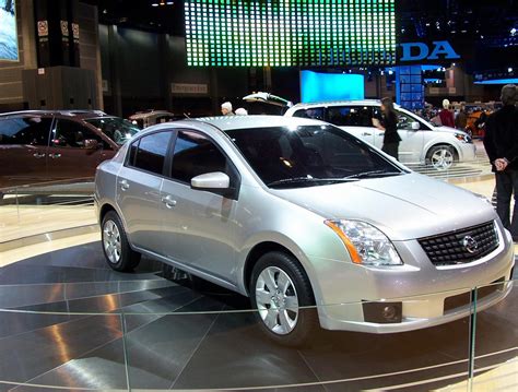 Nissan Sentra Photos and Specs. Photo: Nissan Sentra Specifications and 26 perfect photos of ...