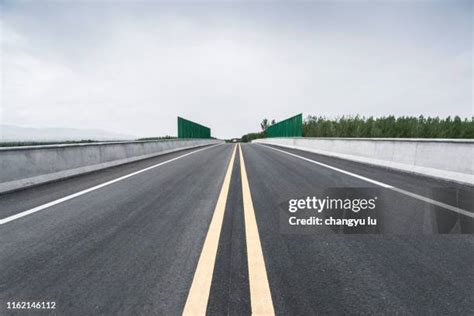 1613 Eastern Express Highway Stock Photos High Res Pictures And
