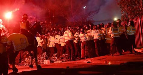 Inside Aston Villa chaos as Legia Warsaw fans banned from ground after ...