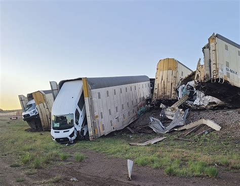 Un Tren De Carga Se Descarrila En Arizona EE UU