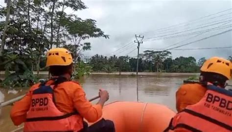 Tasikmalaya Dikepung Banjir Dan Longsor Akibat Cuaca Buruk Sehari