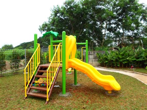 Simple Play Tower 4 Toko Playgroound