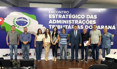 Umuarama A Foz Do Iguaçu - Servidores de Umuarama recebem atualização sobre tributos em Foz do Iguaçu