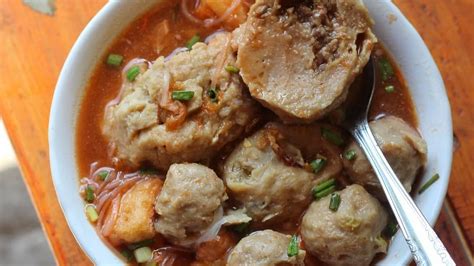 KIKILNYA MELIMPAH 5 Bakso Terenak Di Karawang Wajib Dikunjungi