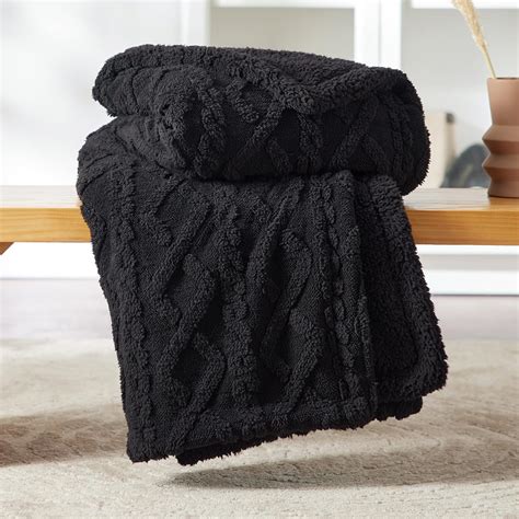 Bedsure Sherpa Fleece Throw Blanket Fluffy Fuzzy Soft Warm Jacquard