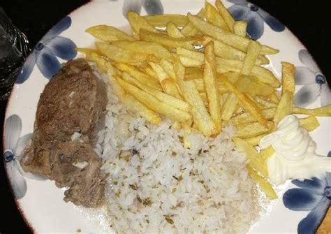 Arroz Con Carne Y Papitas Fritas 😄 Receta De Andrea Cookpad