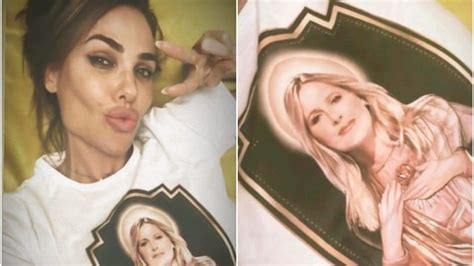 Ilary Blasi Fan Sfegatata Di Chi L Ha Visto Sulla Sua Maglia Federica