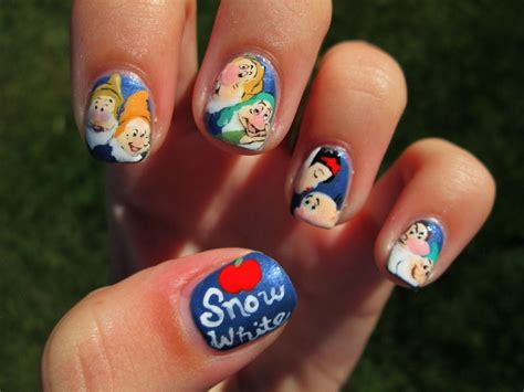 Snow White And The Seven Dwarves Nail Art 7 Dwarfs Seven Dwarfs