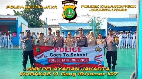 Kegiatan Irup Upacara Bendera Di Sekolah Smk Pelayaran Jakarta