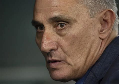 Tite Apresenta Queixa Crime Contra O Comentarista Neto