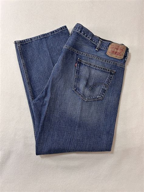 Levis 569 Jeans Loose Straight Leg Mens Size 44x32 Gem