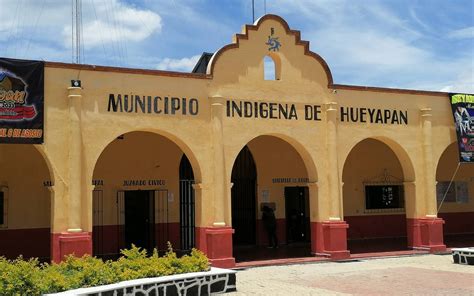 Van por alfabetización de adultos mayores en Hueyapan sdgtalks ai