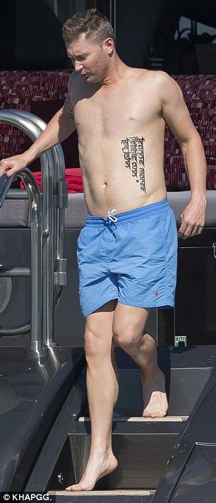 Pregnant Kyly Clarke Flaunts Burgeoning Belly In Bikini With Michael
