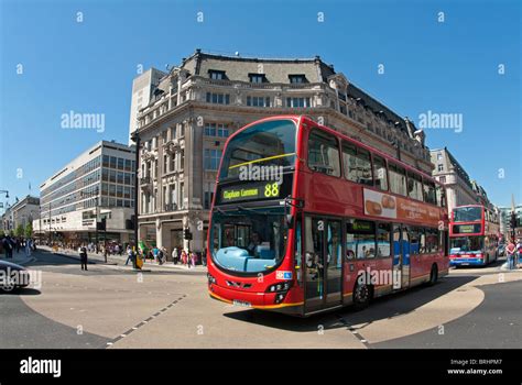 London Buses Hi Res Stock Photography And Images Alamy