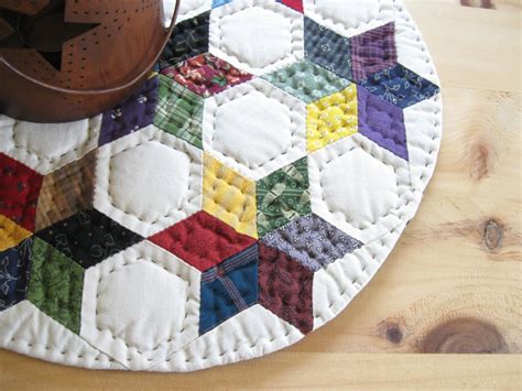 Round Table Quilt Quilted Table Topper Quilted Candle Mat Etsy