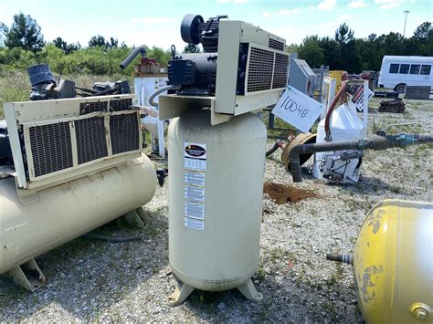 INGERSOLL RAND 80 GALLON AIR COMPRESSOR - J.M. Wood Auction Company, Inc.