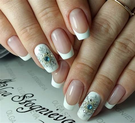 NEW Новогодний маникюр "френч" (40+фото) | Nailspiration.net