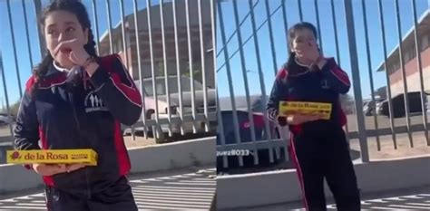 Video Obliga A Su Hija A Vender Dulces En La Calle Porque No Le Gusta