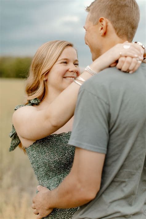 A Durham Hill Farm Engagement Session With Maggie And Eric — Toni Marie