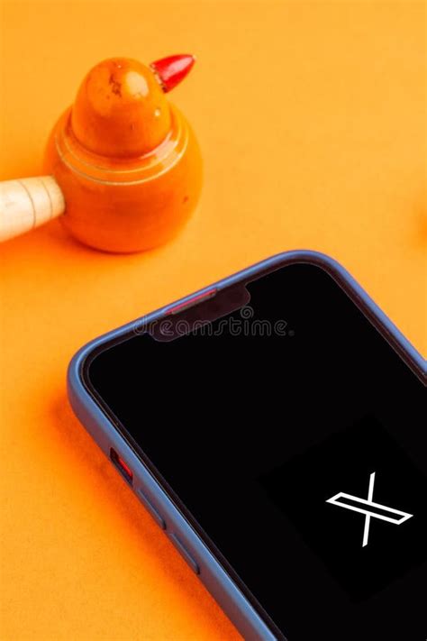 X Twitter New Logo on Phone Screen Stock Image. Editorial Stock Image ...