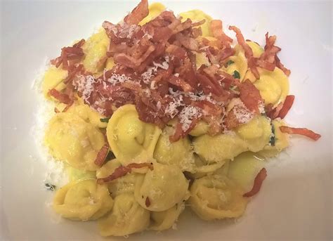 [homemade] Cheese And Pea Tortellini With Sage Butter And Crispy Pancetta R Food