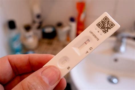 Covid How Accurate Are Lateral Flow Tests And How Long Do Results Last