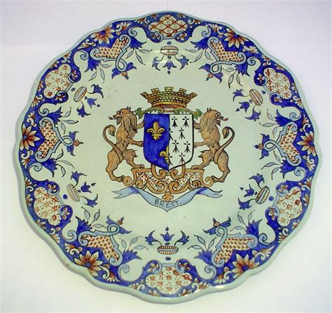 Quimper Porquier Beau Crest Of Brest Scalloped Plate With Classic Rouen