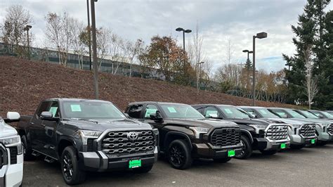 2024 Toyota Tundras Not Selling 6 900 Off Msrp Tons Of Them Piling Up