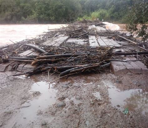 Fortes chuvas causaram danos em alguns pontos do interior de Três