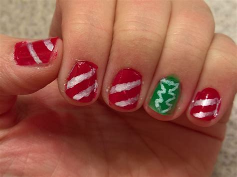 Nail Art Candy Cane Christmas Stripe Nails Nail Art Candy Cane