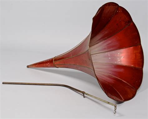 Lot 846: Edison Triumph Phonograph & Horn | Case Auctions